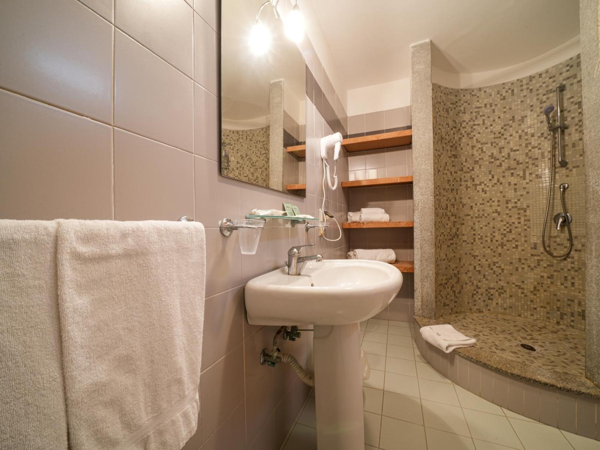 Le Tonnare Di Stintino - Beach Resort Εξωτερικό φωτογραφία