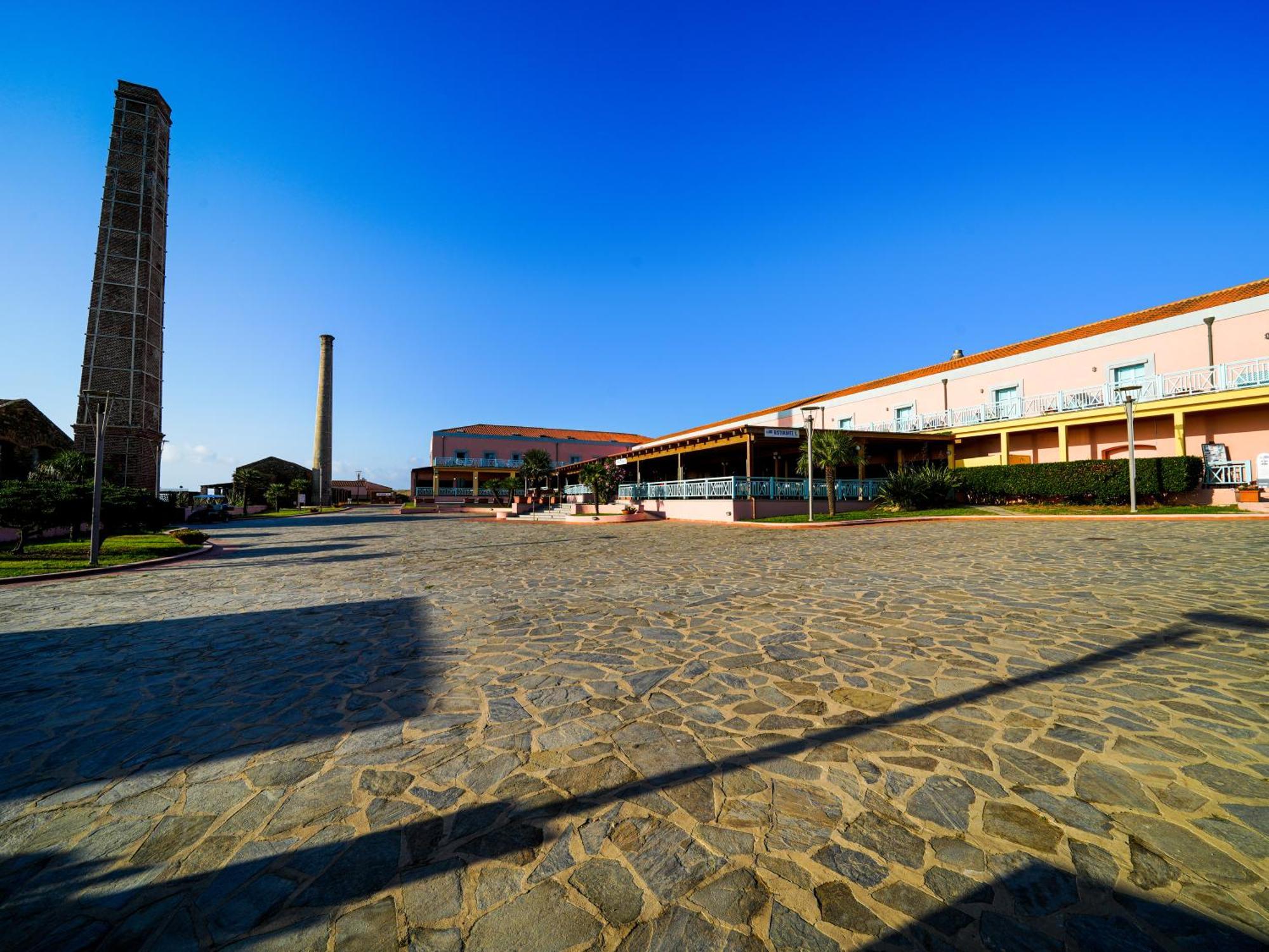 Le Tonnare Di Stintino - Beach Resort Εξωτερικό φωτογραφία