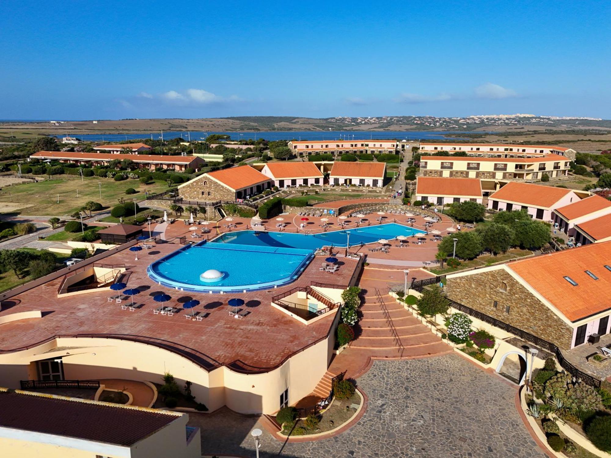 Le Tonnare Di Stintino - Beach Resort Εξωτερικό φωτογραφία
